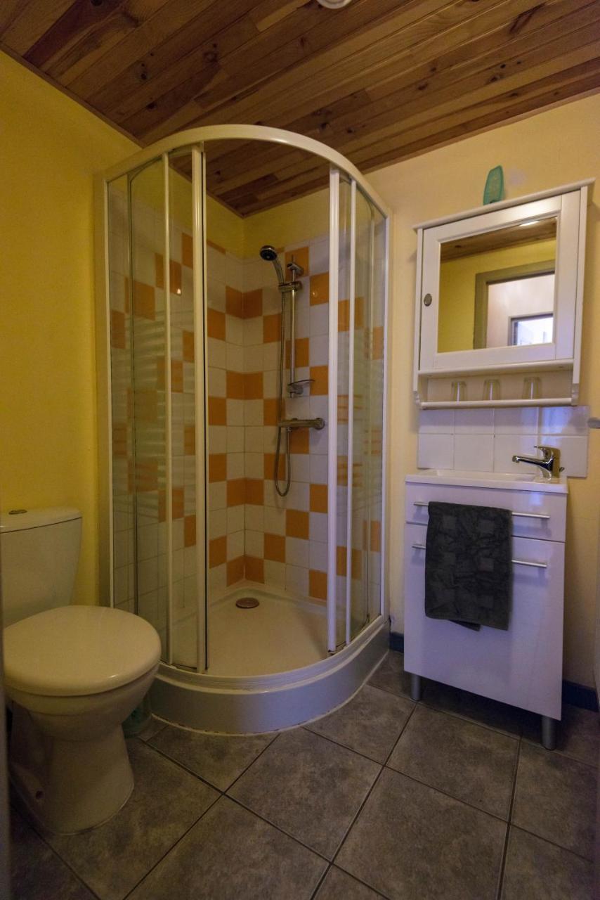 Bourseigne-Vieille B&B Les Trois Voisins מראה חיצוני תמונה