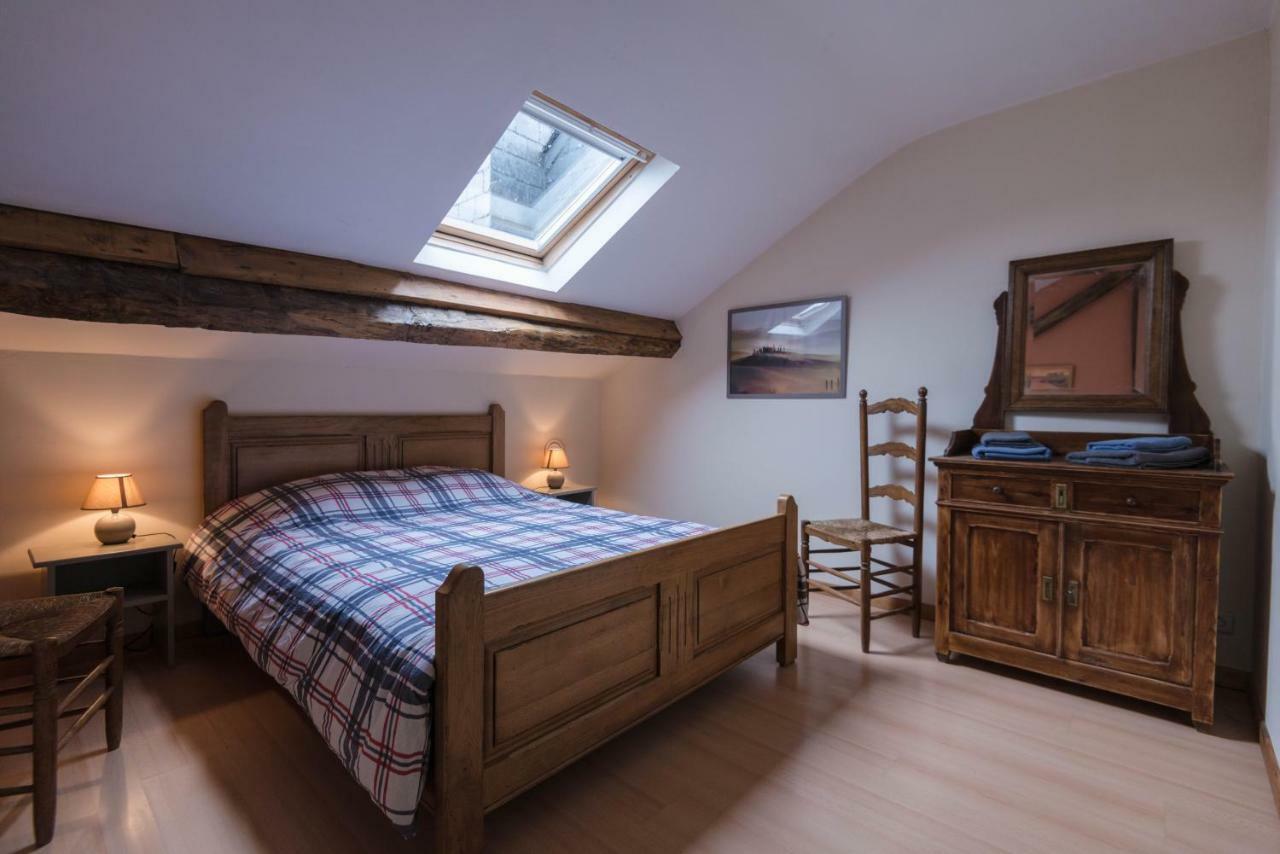 Bourseigne-Vieille B&B Les Trois Voisins מראה חיצוני תמונה